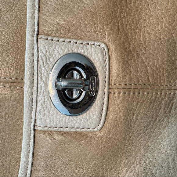 Coach Tan Leather Shoulder Bag - Picture 3 of 14